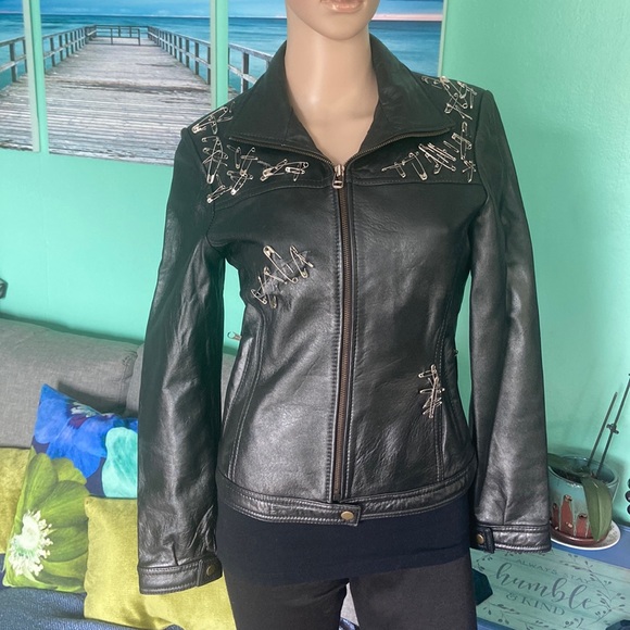 🖤Edgy Leather Jacket🖤 - Picture 3 of 11